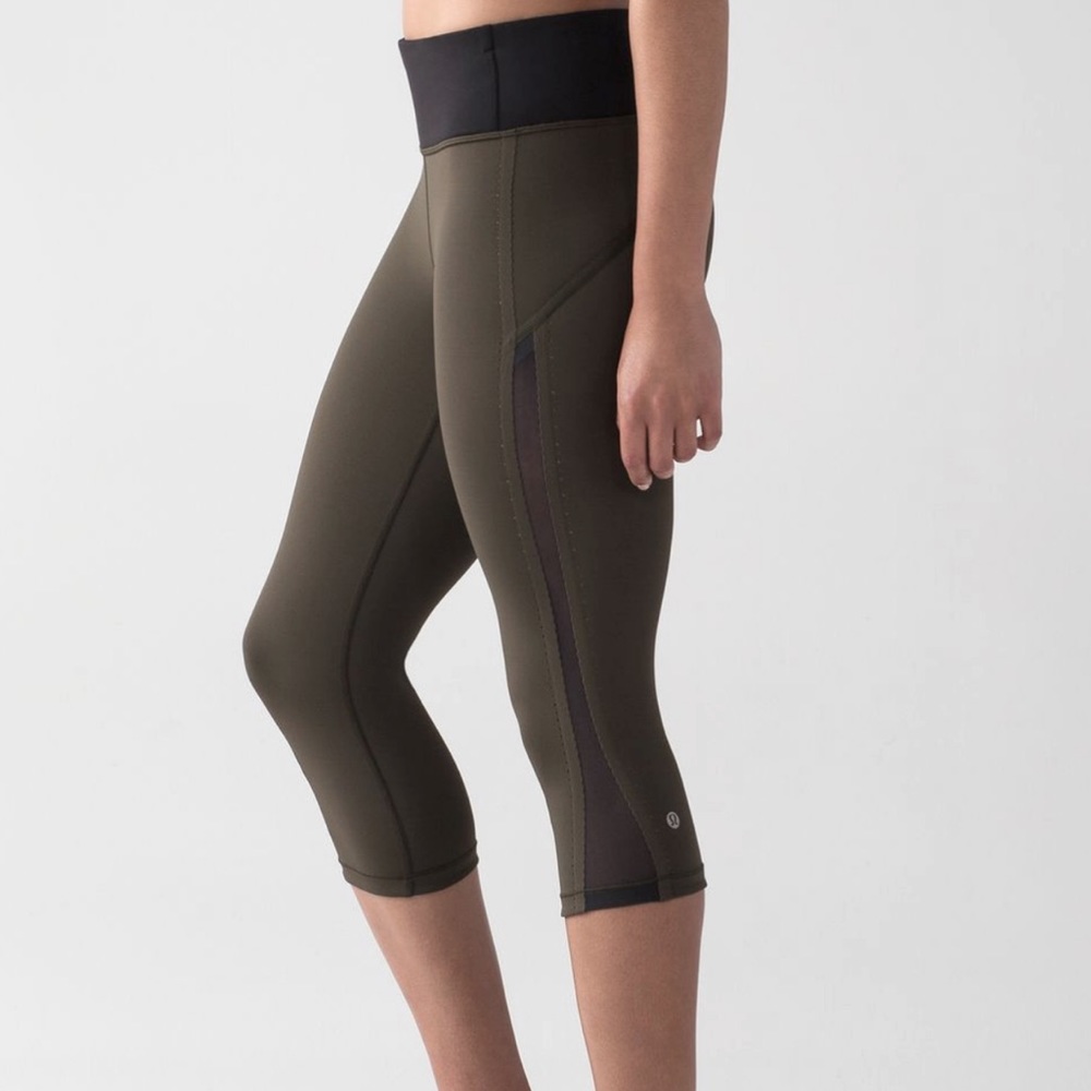 Lululemon Smooth Stride Crop Dark Olive Black Leggings